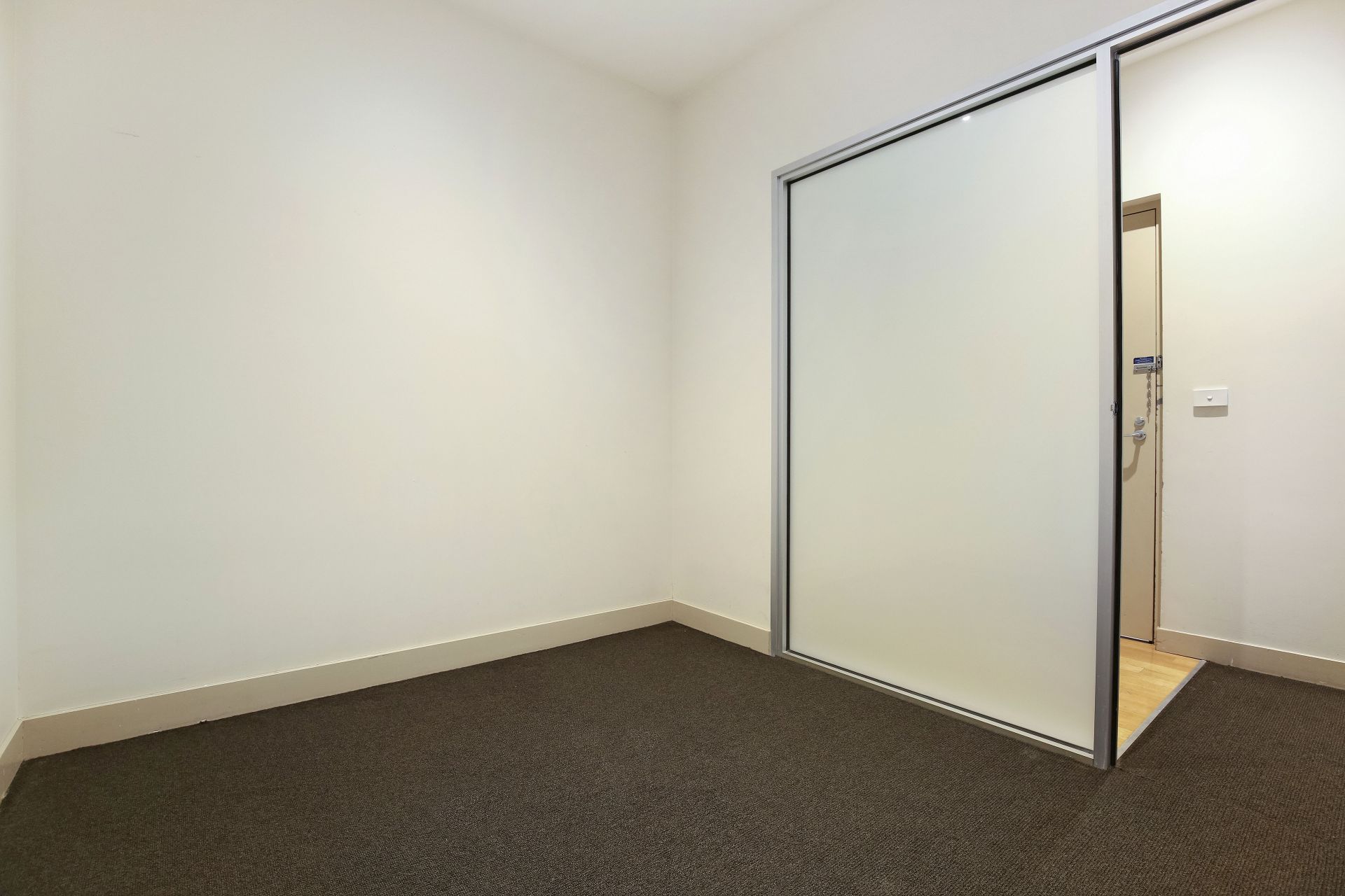 801/233 Collins Street, Melbourne - Thumbnail 6