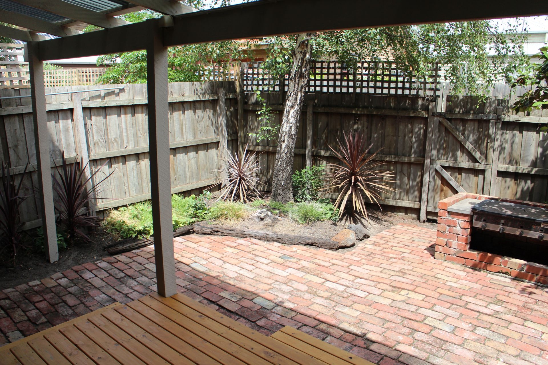 24/8 The Strand, Williamstown Sweeney Estate Agents