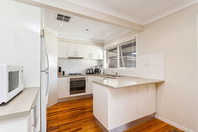 2 Laird Drive, Altona Meadows - Thumbnail 4