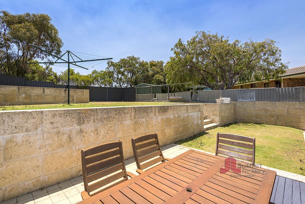 Real Estate For Sale 18 Carleen Avenue Binningup , WA