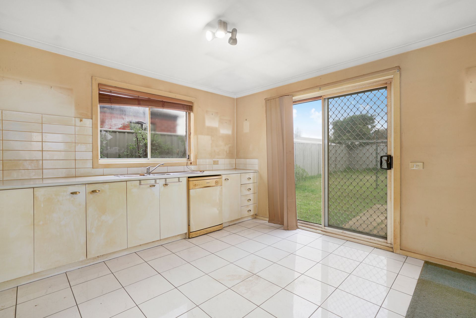 7 Hanwood  Close, Delacombe, Delacombe - Thumbnail 5