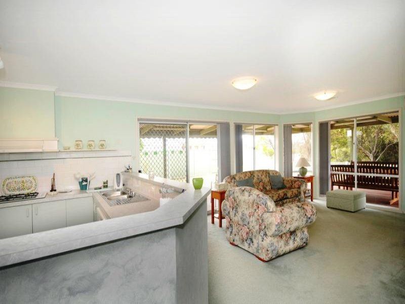 18 Newbay Close BARWON HEADS VIC, Barwon Heads - Thumbnail 3