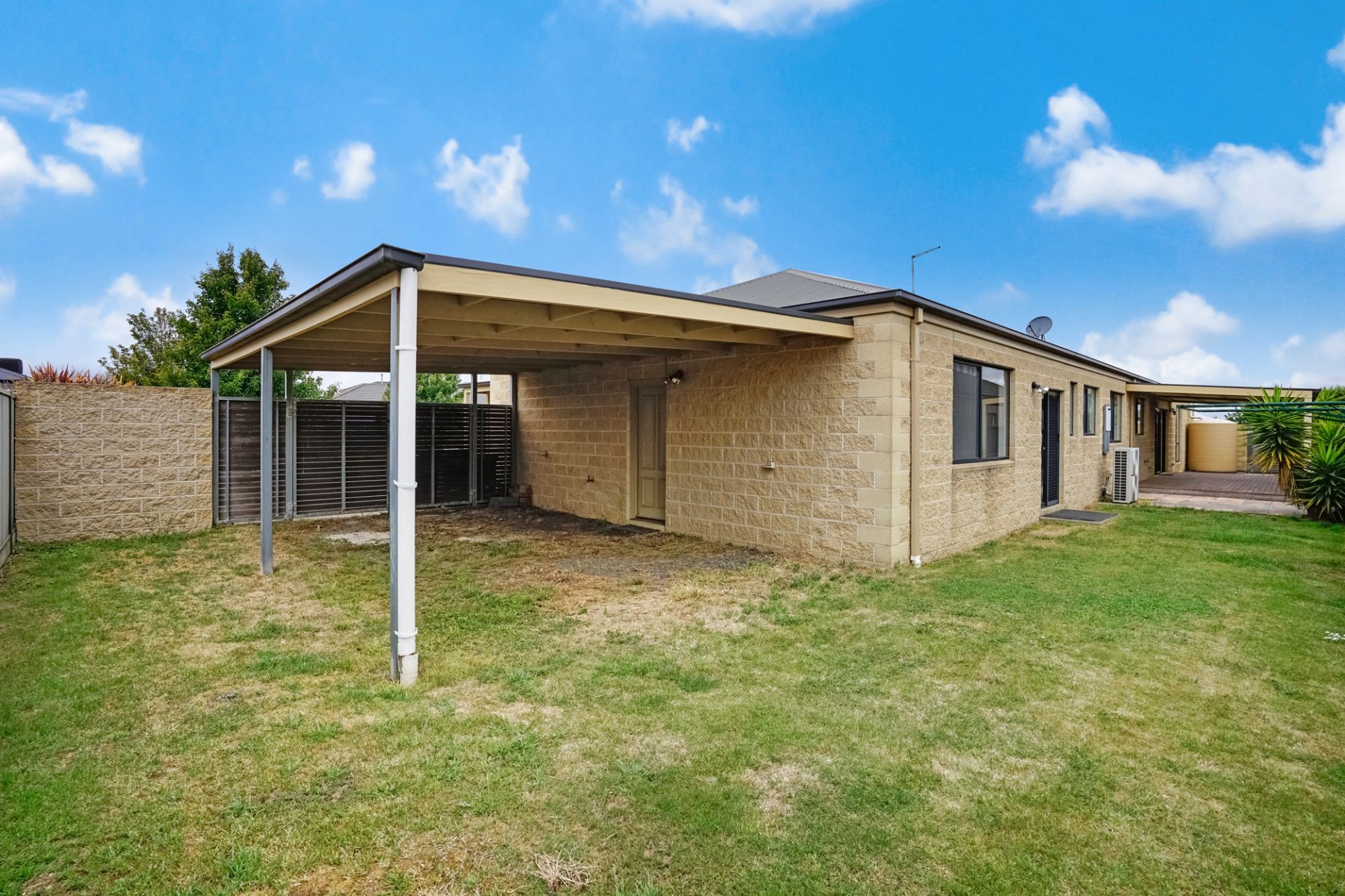 20 Perendale  Street, Alfredton, Alfredton - Thumbnail 3