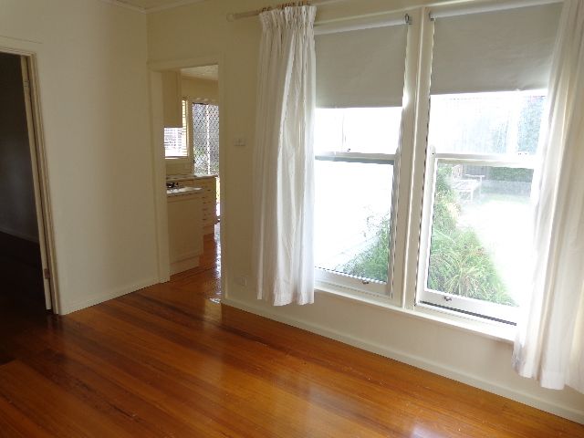**Great Location in Picturesque Street**