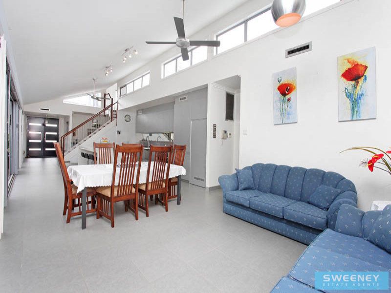 8 Narracan Close, Caroline Springs - Thumbnail 8