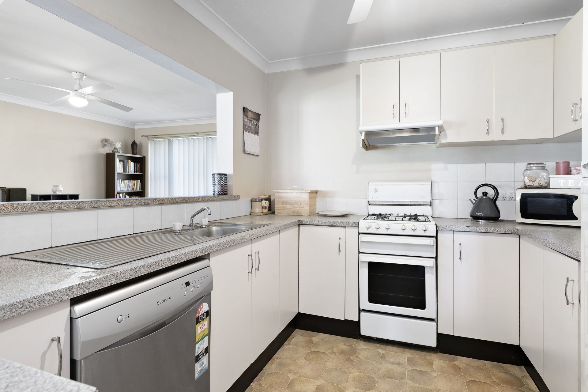 Real Estate For Sale 33 Watkins Crescent Currans Hill , NSW