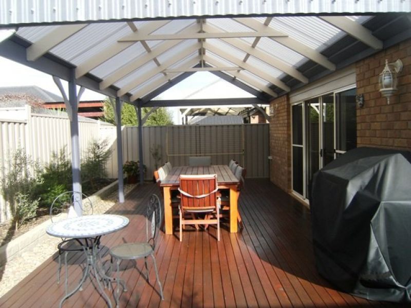 11 Matlock Street, Caroline Springs - Thumbnail 2