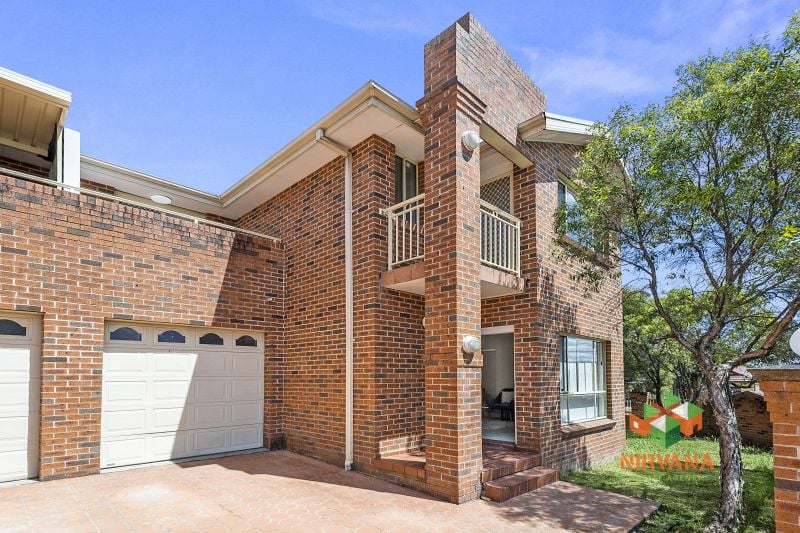 Close To Blacktown CBD !!