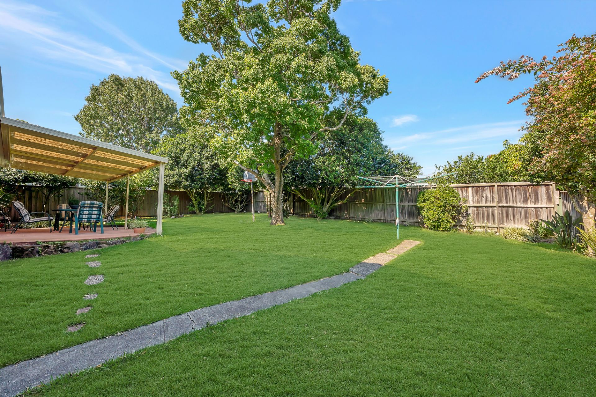 Real Estate For Lease 7 Bonnefin Place Castle Hill , NSW