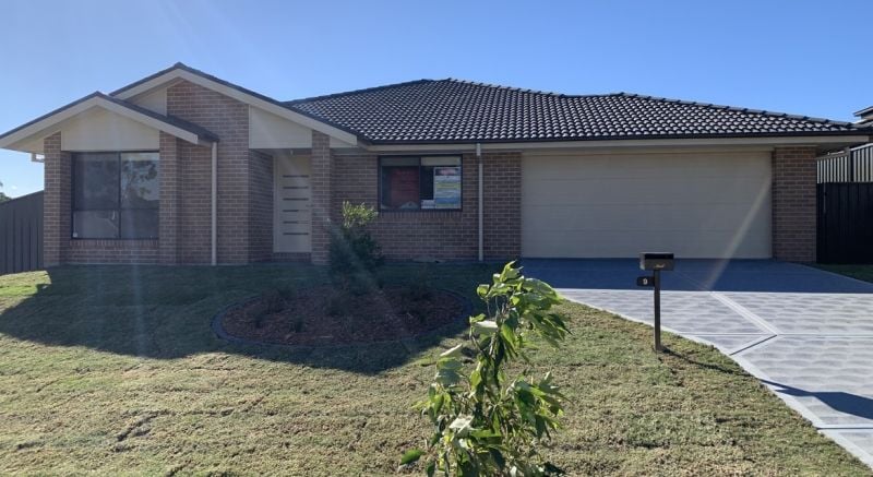 9 Dianella Crescent