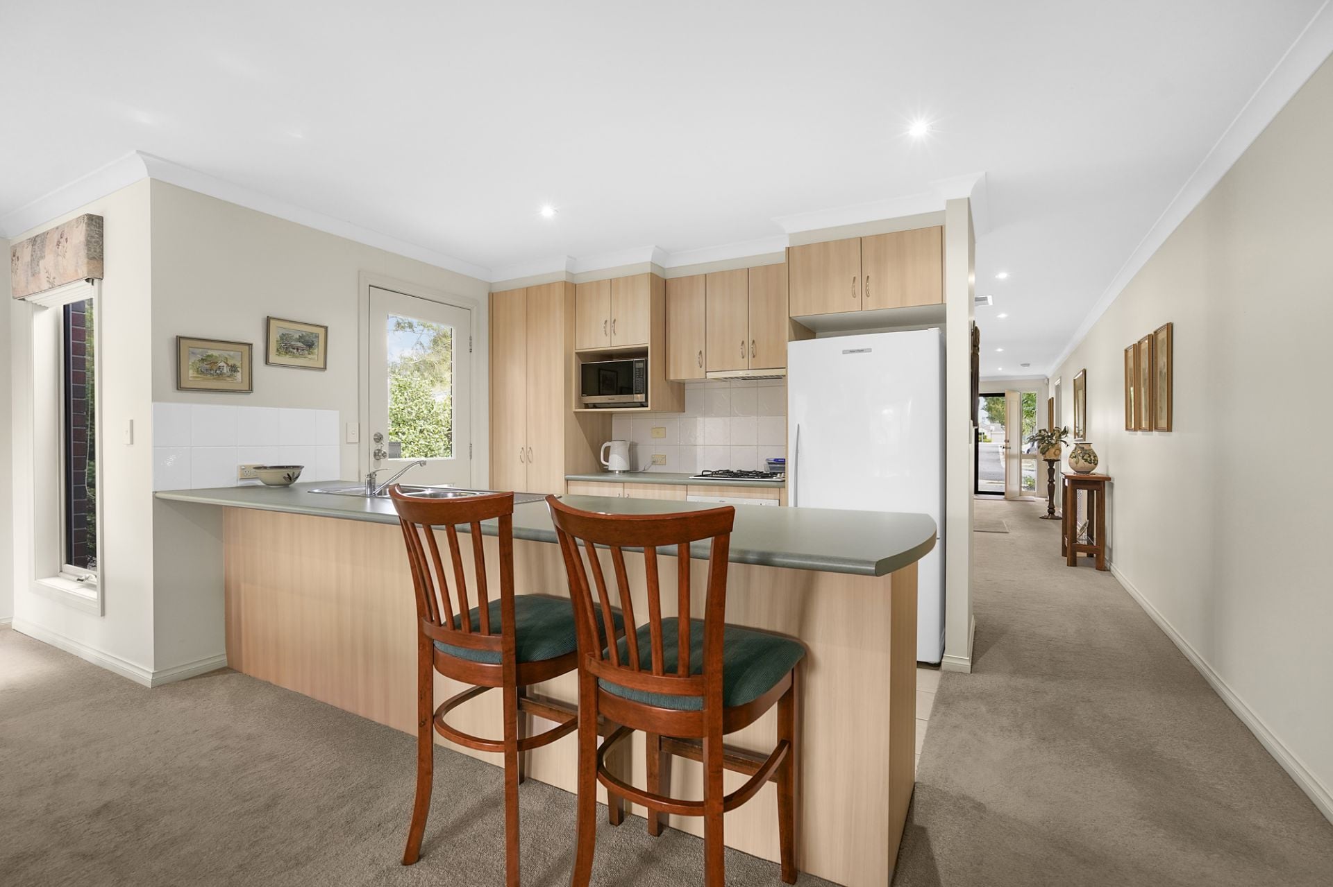 5 St Michaels Place, Lake Gardens, Lake Gardens - Thumbnail 8
