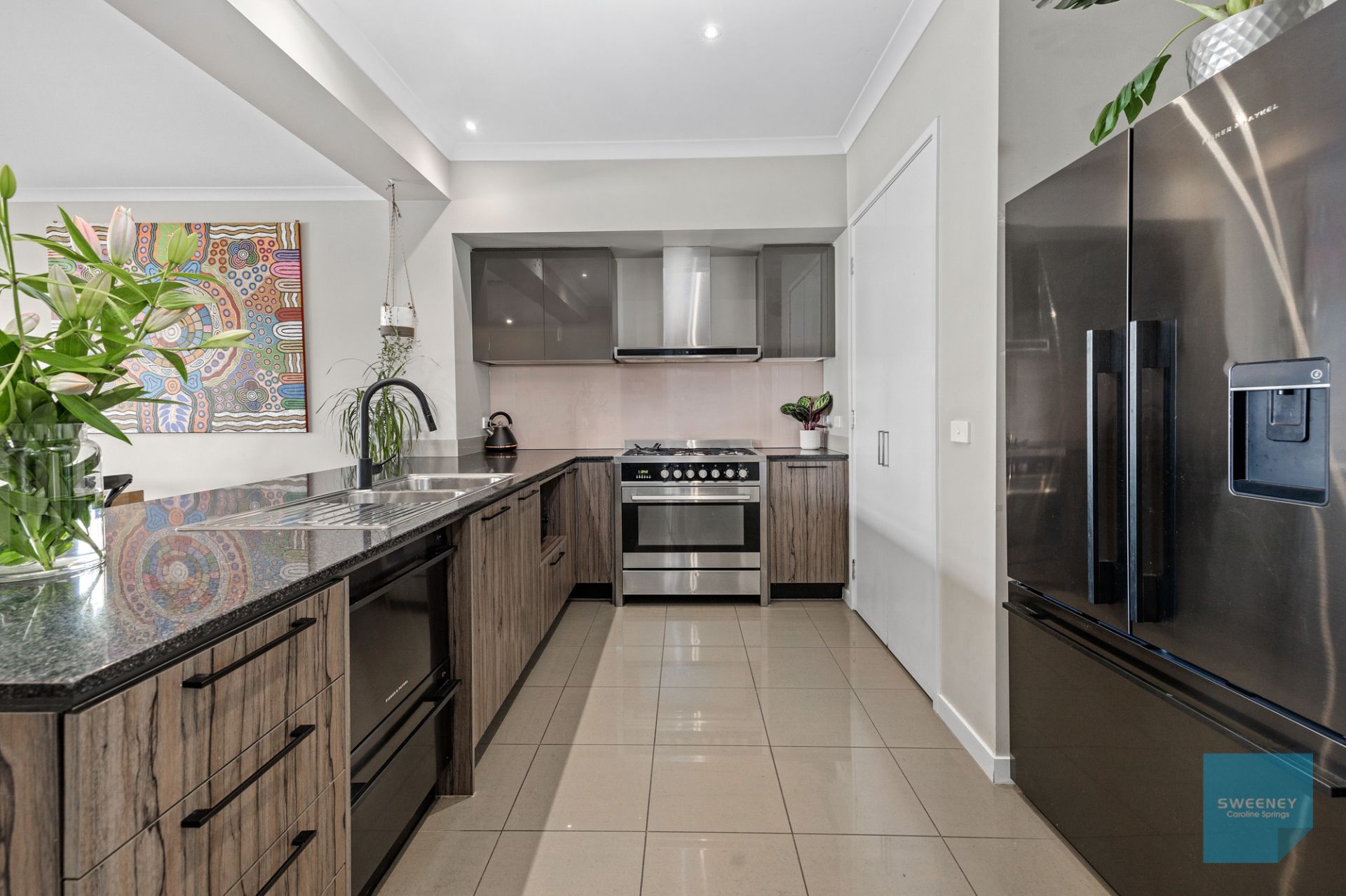 14 Greville Street, Caroline Springs - Thumbnail 4