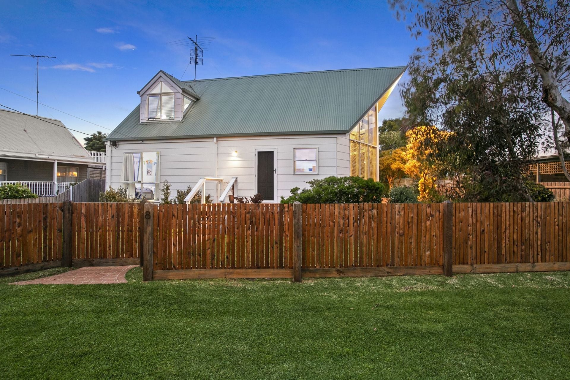8 Parker Street Ocean Grove VIC, Ocean Grove - Thumbnail 2