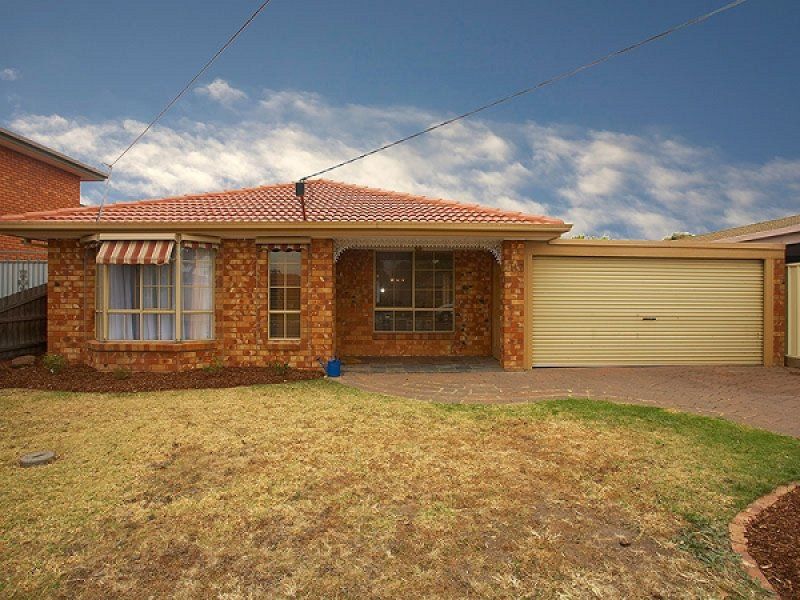 327 Victoria Street, ALTONA MEADOWS, Altona Meadows - Thumbnail 2