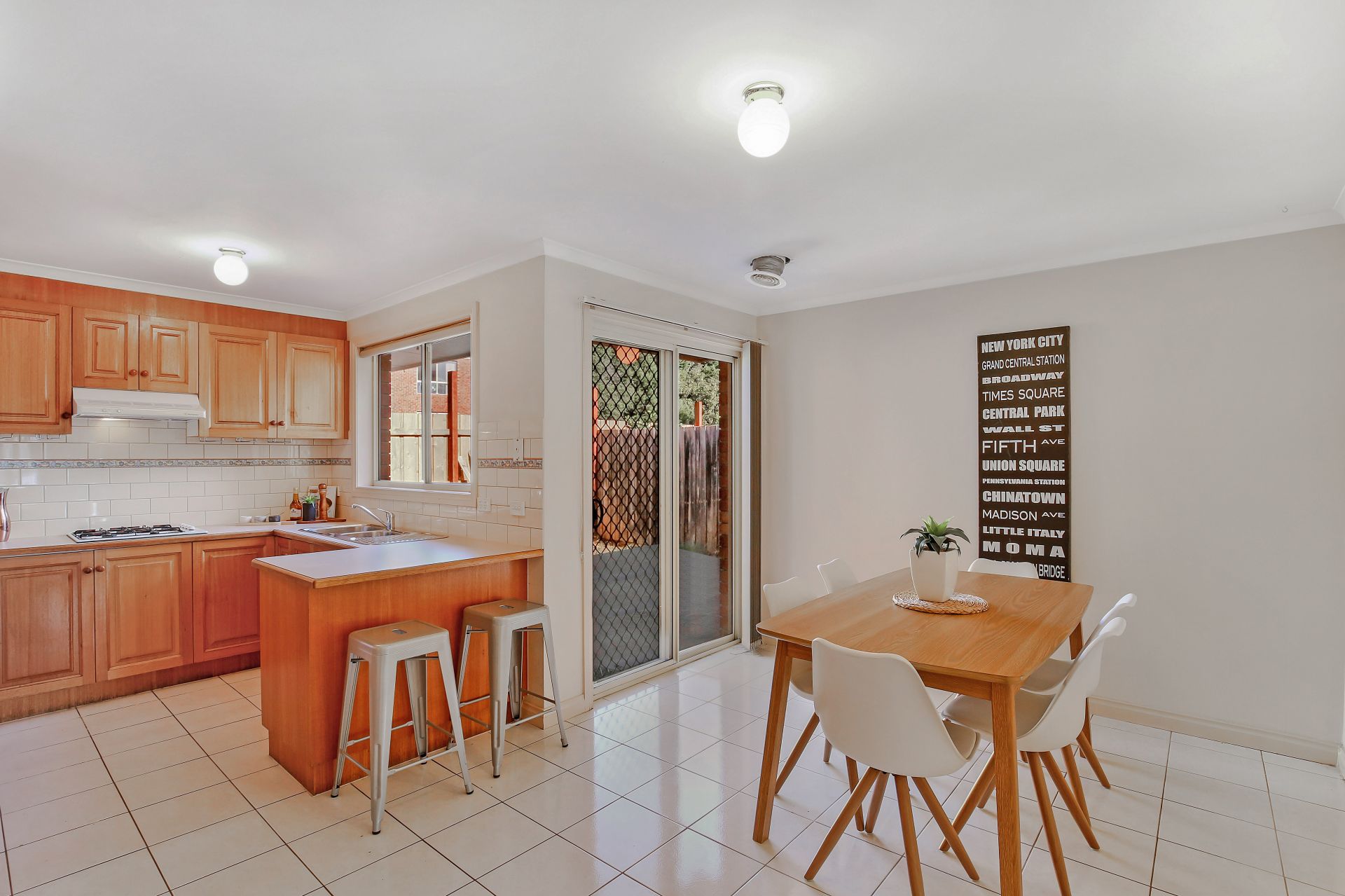Easy-Care Living, Central Location