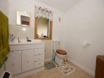 3
 
 
 
  
 
 
 2
 
 
 
  
 
 
 4
 
 
 
 
 
 
 
 70 Foster Street, RAILTON TAS 7305, Railton - Thumbnail 6