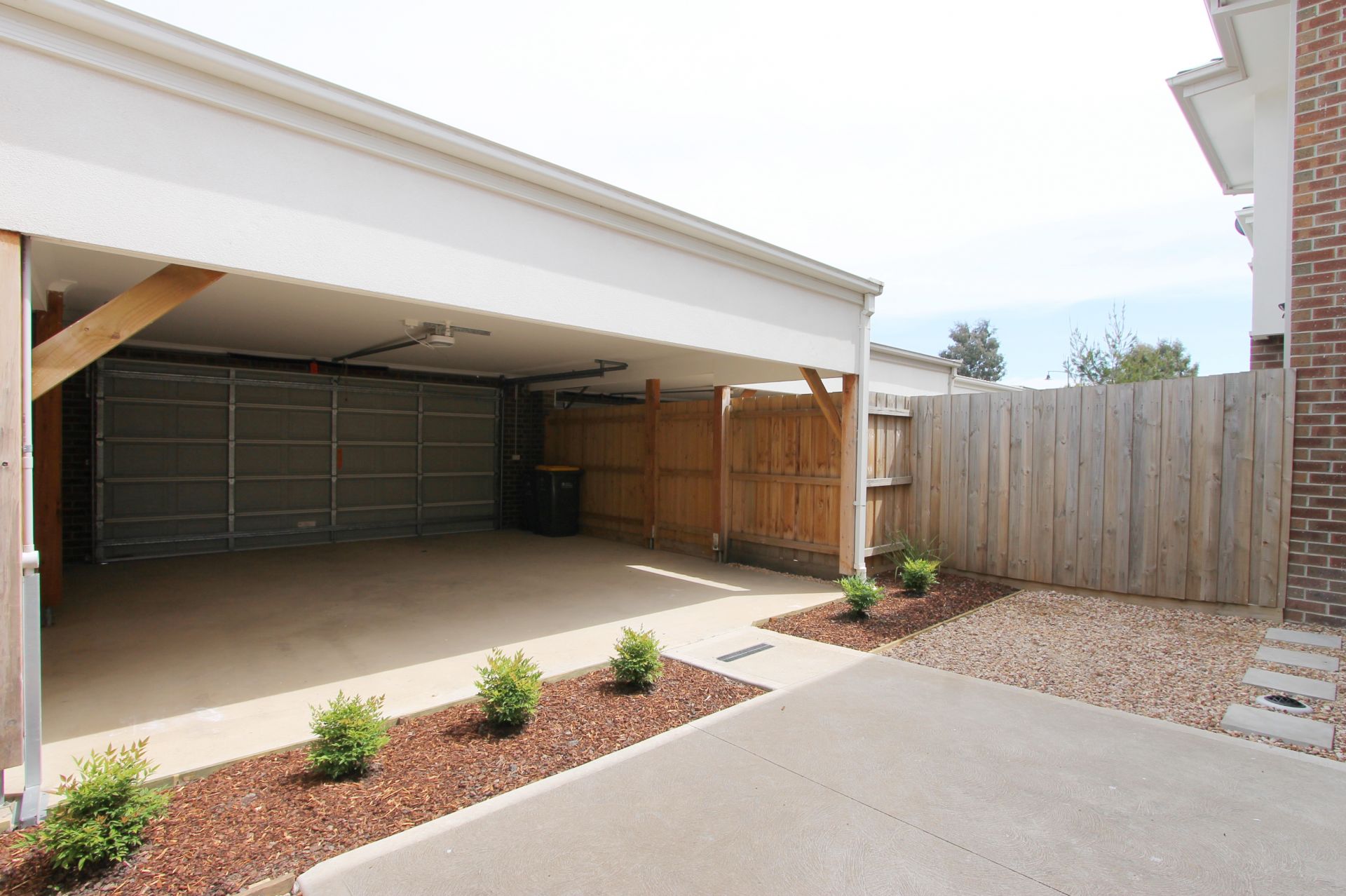 Immaculate Townhouse