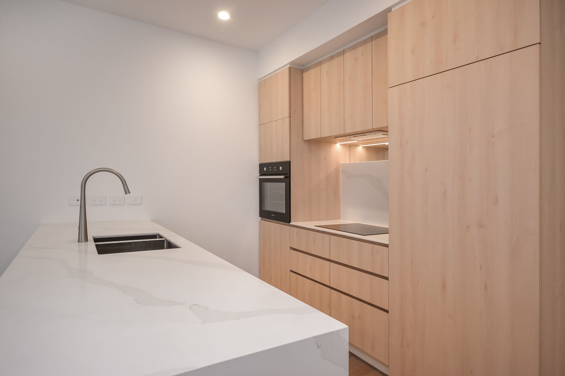 BRAND NEW PREMIUM APARTMENT