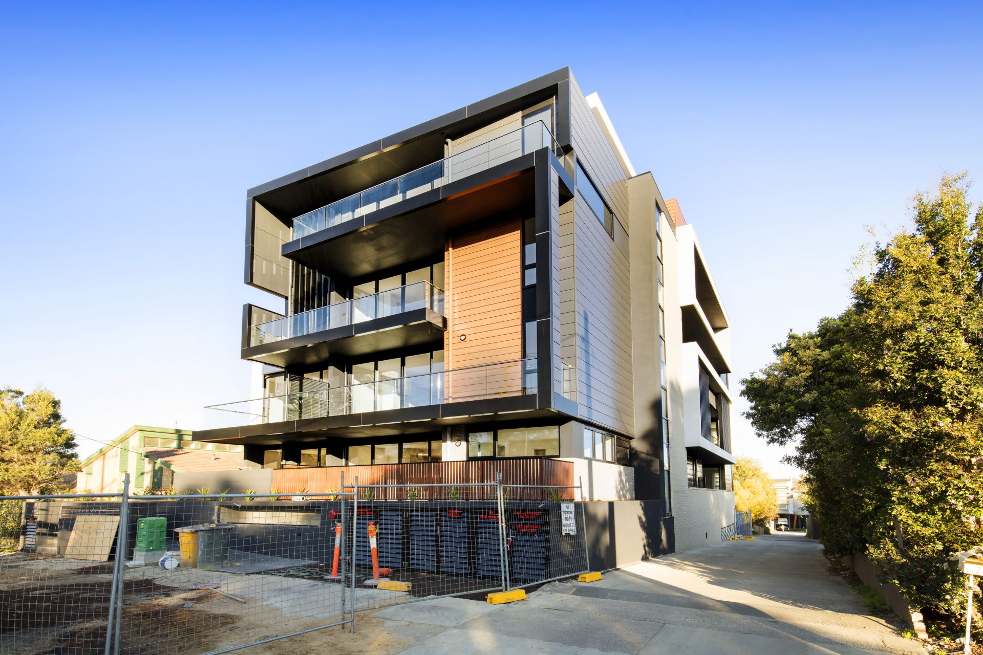 G01/19 Wellington Road, Box Hill - Thumbnail 2