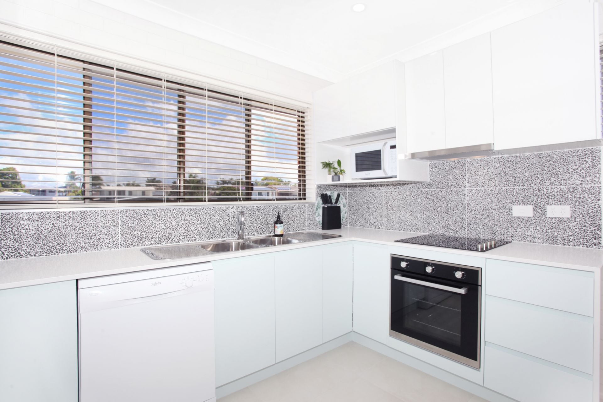 4/21 Barooga Crescent Mooloolaba QLD, Mooloolaba - Thumbnail 2