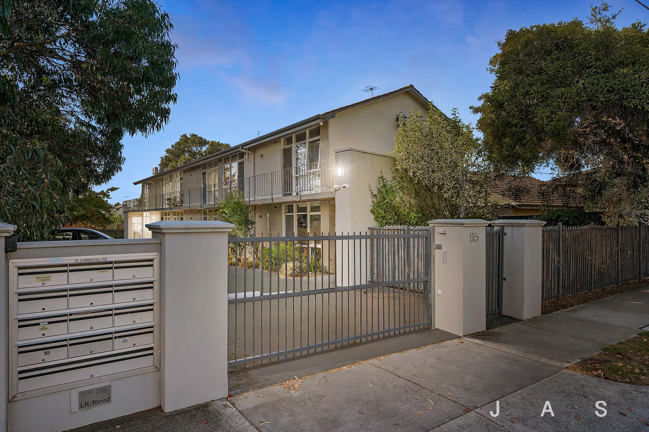 6/95 Summerhill Road Footscray VIC, Footscray - Thumbnail 2