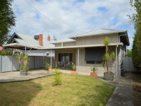111 Murdoch Road