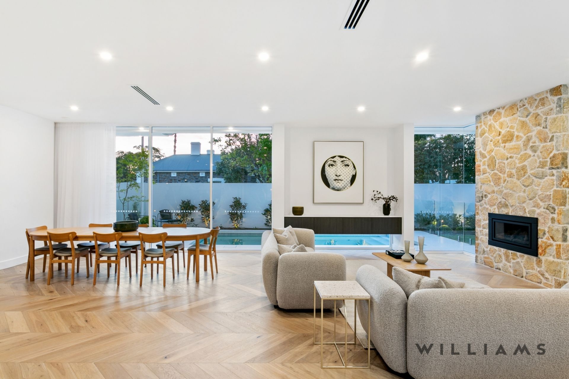 44 Park Street, Hyde Park Williams Real Estate