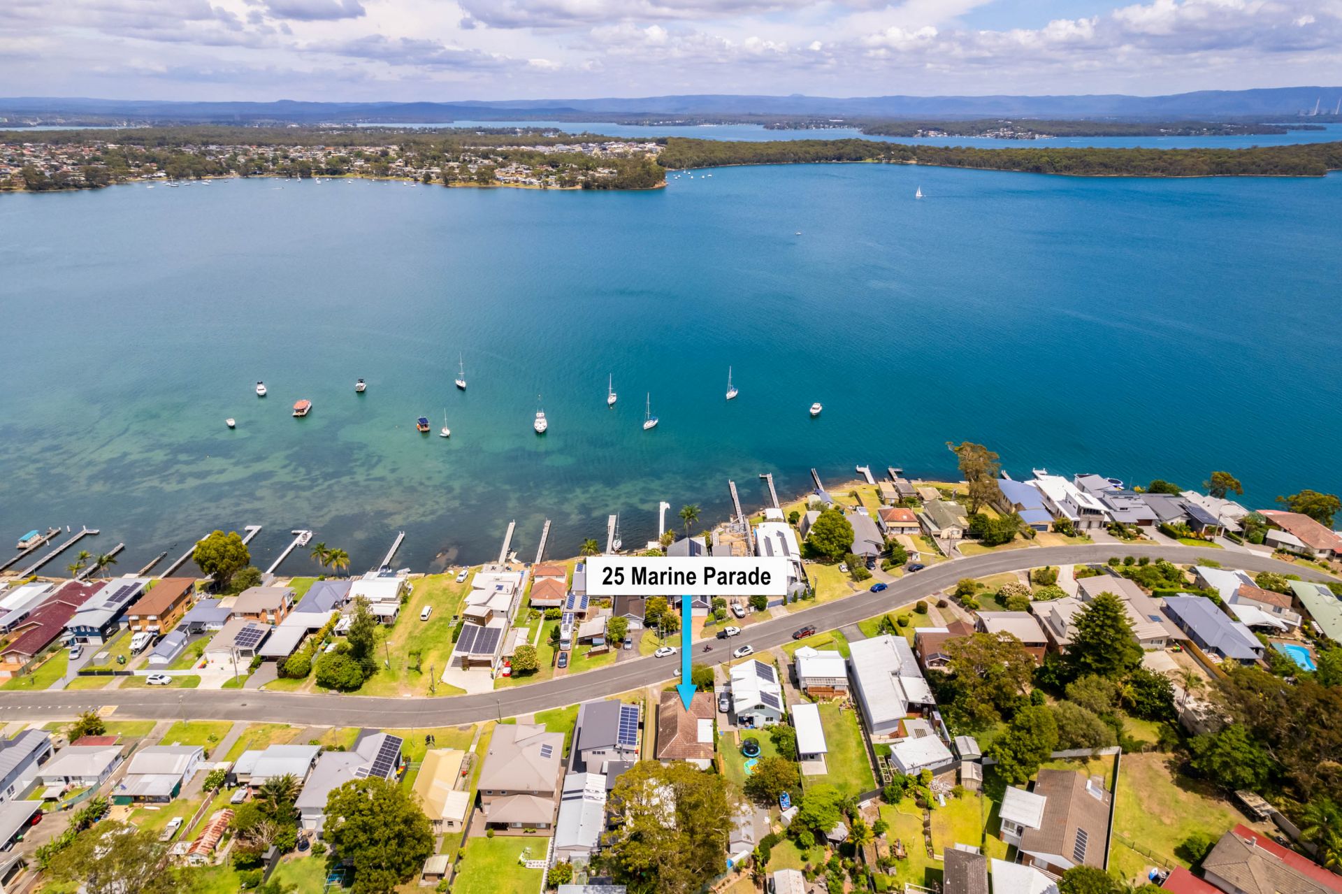 25 Marine Parade, Nords Wharf - Thumbnail 3