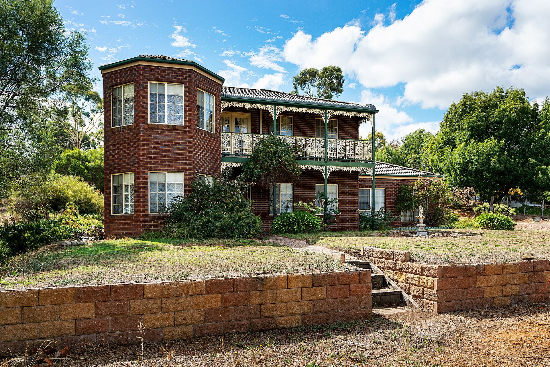 25 Moscript Street, Campbells Creek - Thumbnail 2