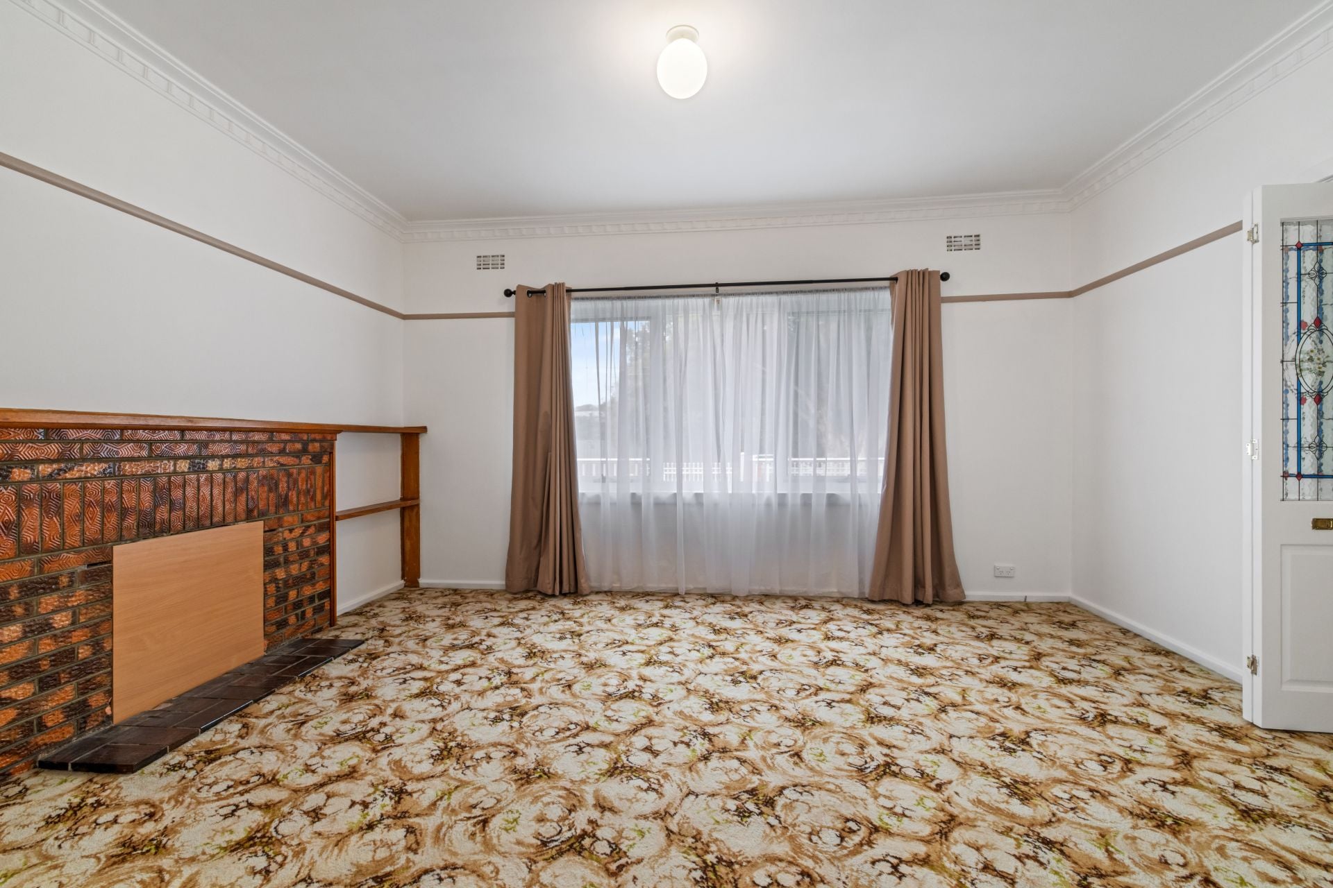 Spacious Home in Quiet Position