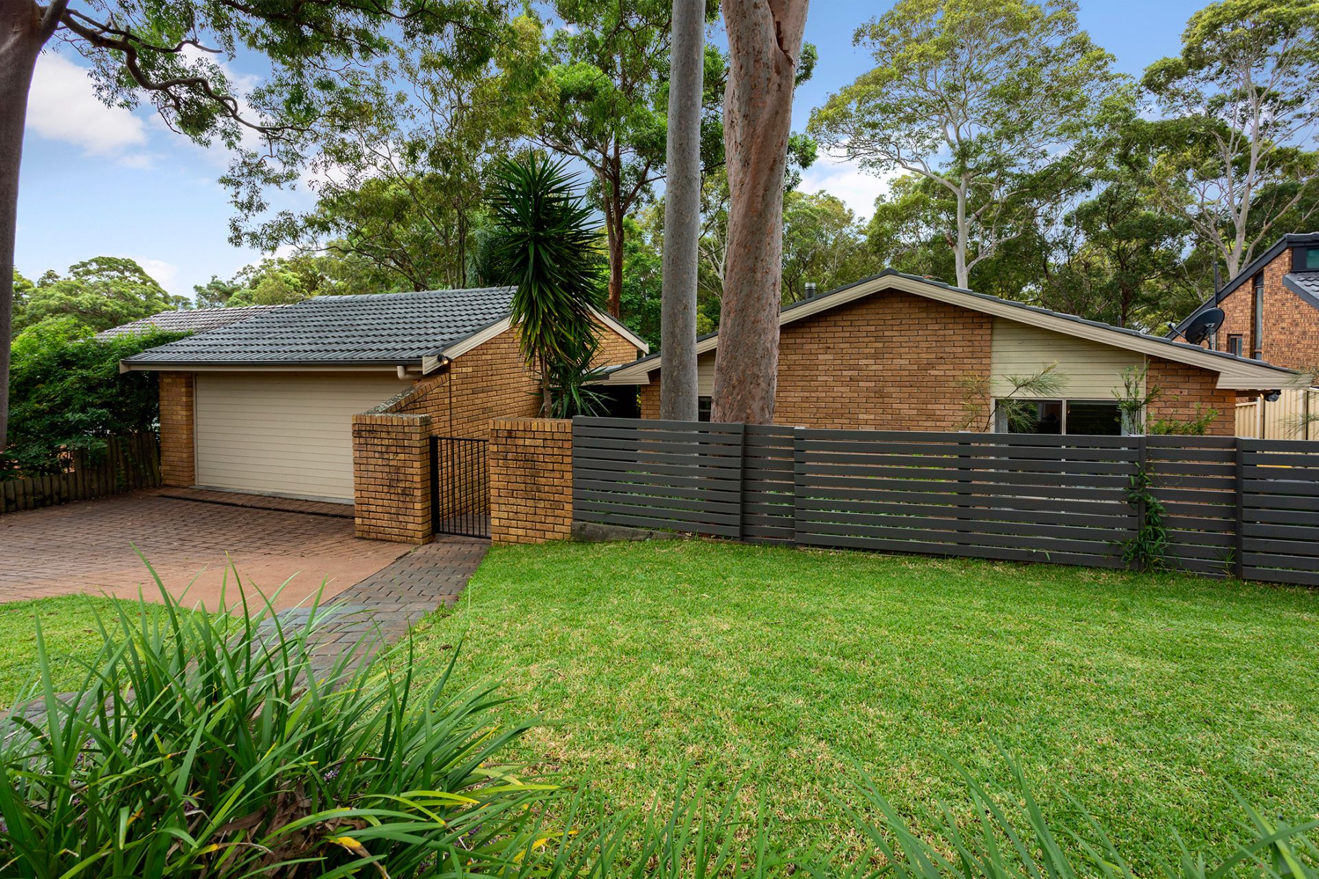 Real Estate For Sale 120 Glad Gunson Drive Eleebana , NSW