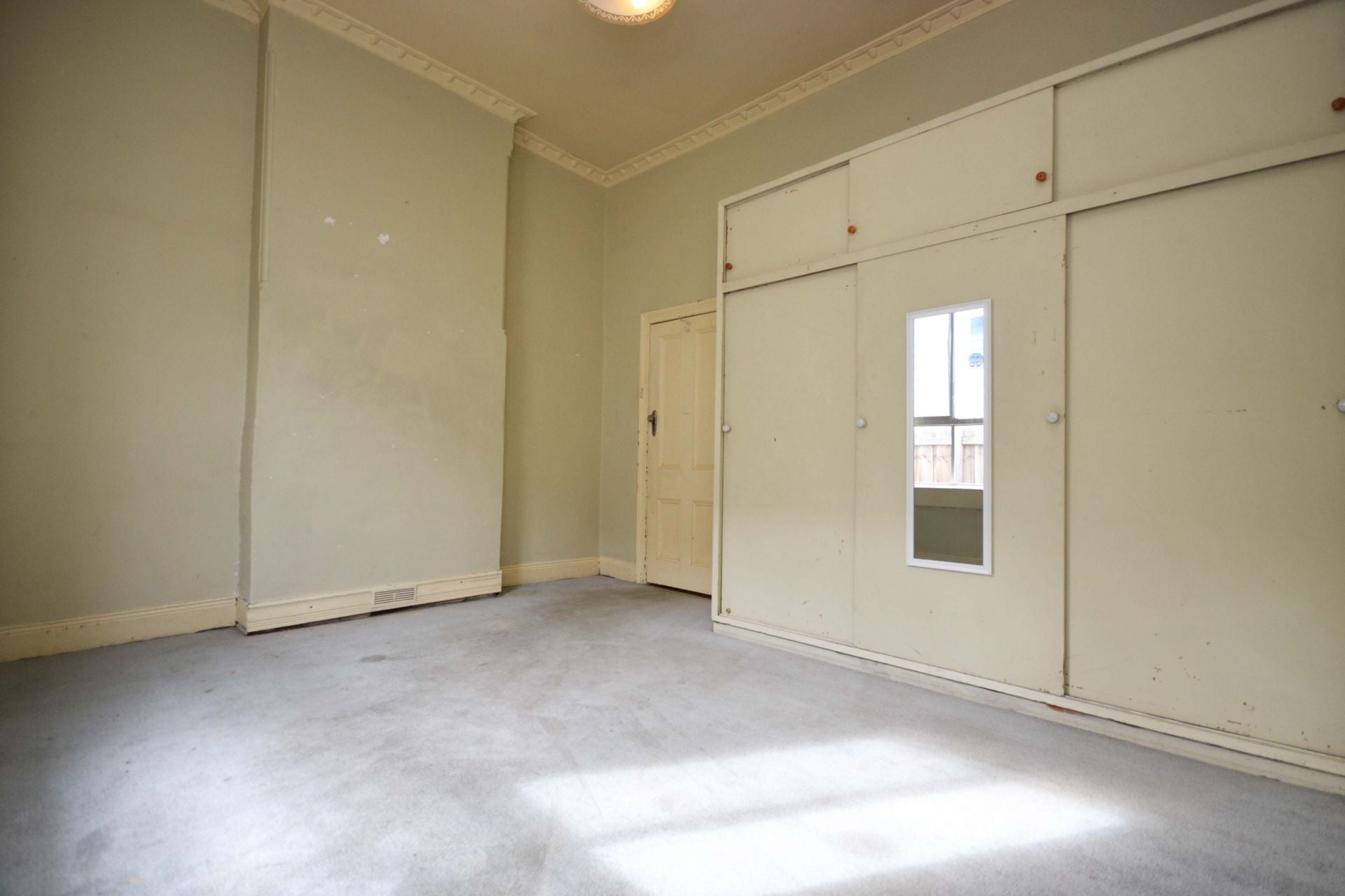 PERIOD CHARM IN AN EXCELLENT LOCATION