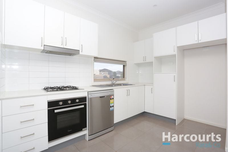 104/2 Rockgarden Drive, Truganina