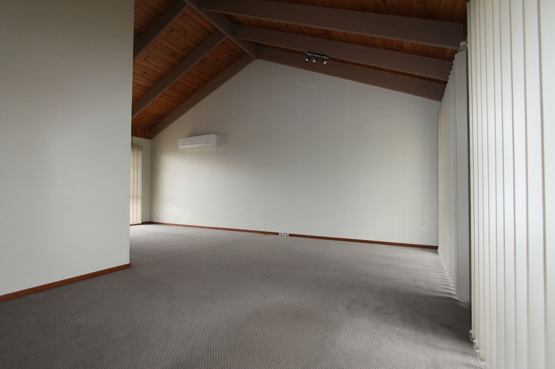 Well Presented Home In Quiet Court Location.
