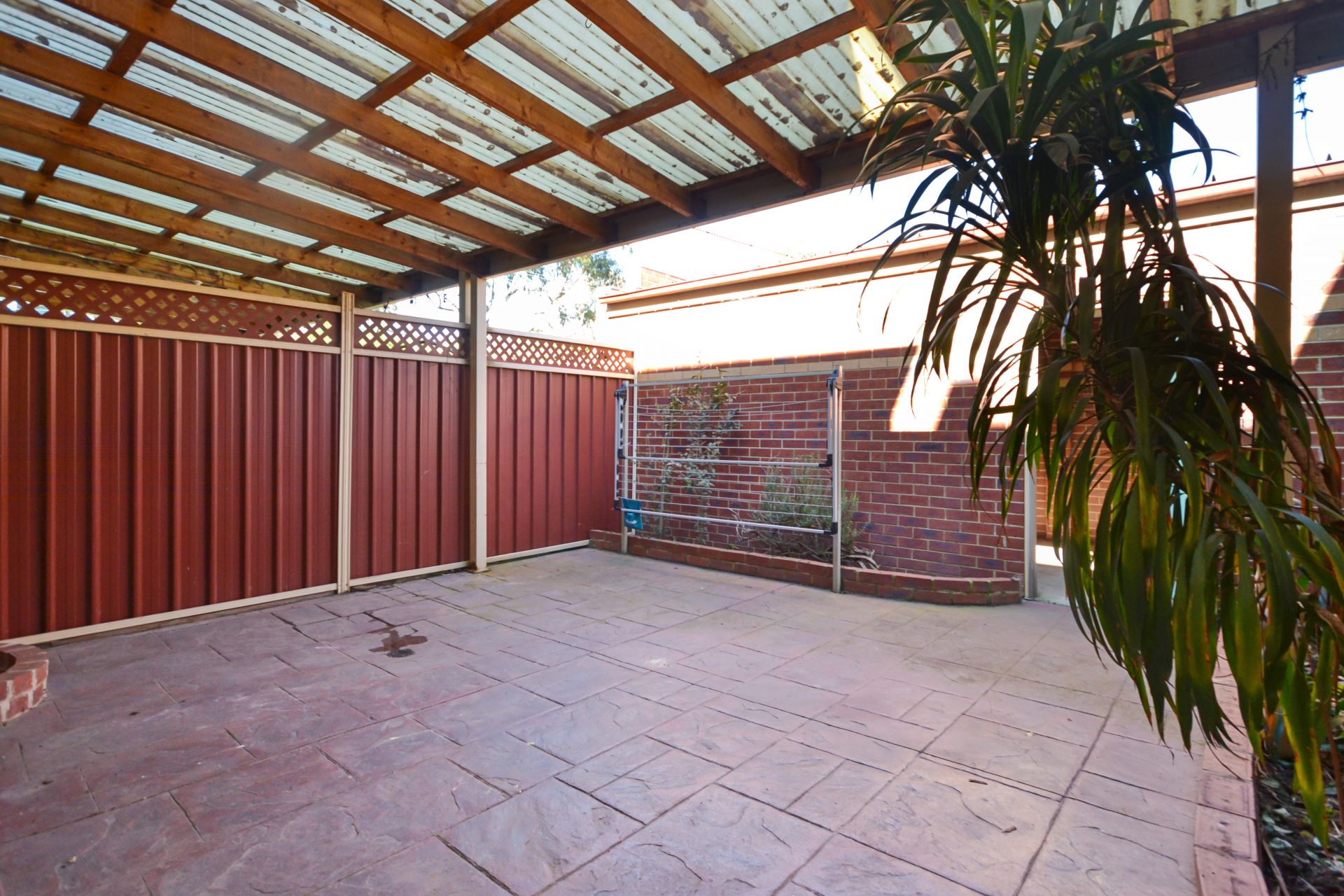 Charming Terrace Residence in the Vibrant Heart of Brunswick