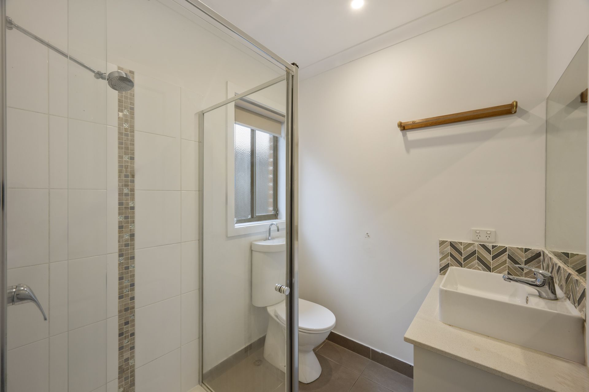 Spacious 4-Bedroom Family Home in Mernda Villages Estate