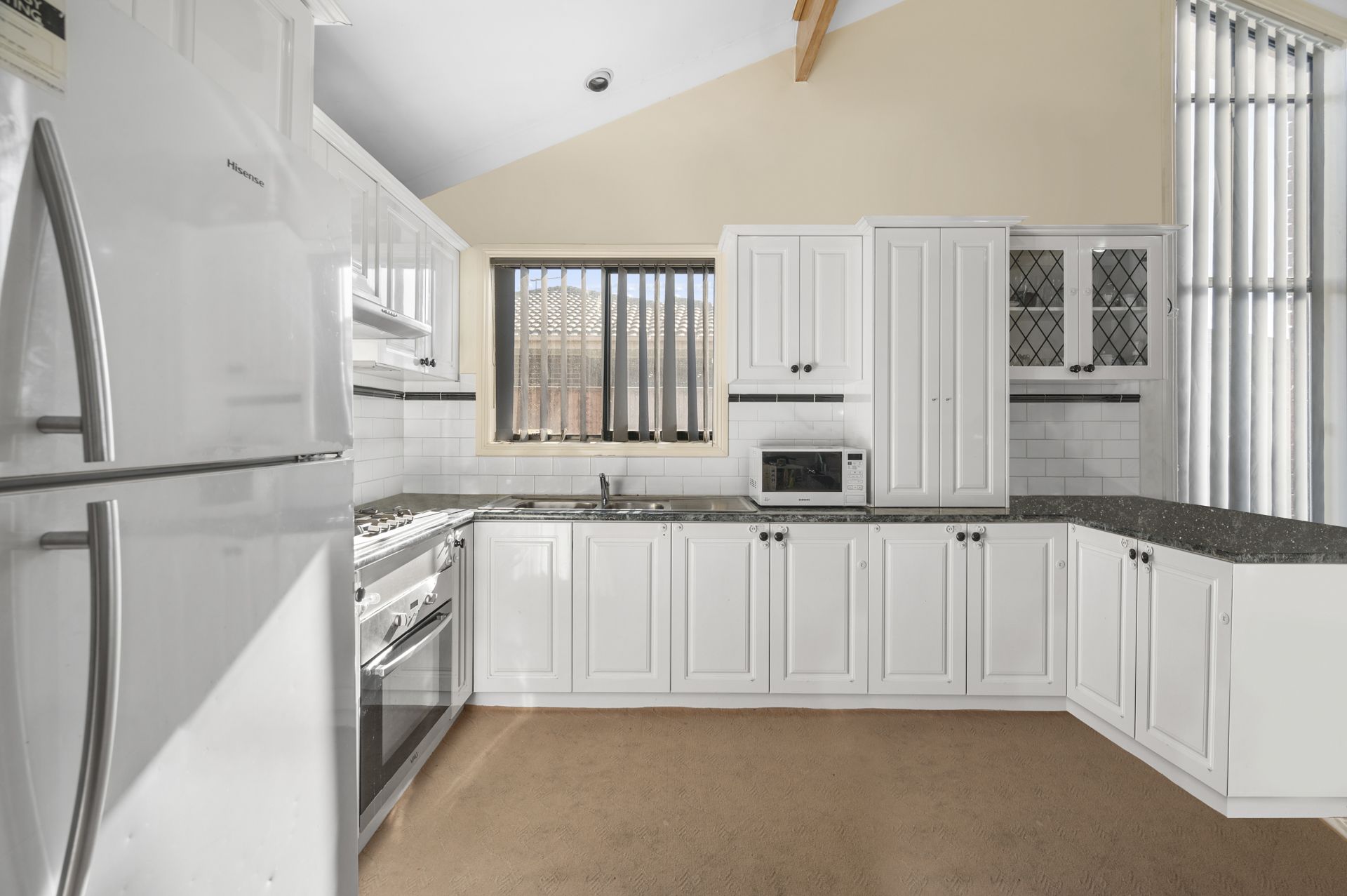 NO CORPORATE FEES -  3 BEDROOM UNIT/HOME