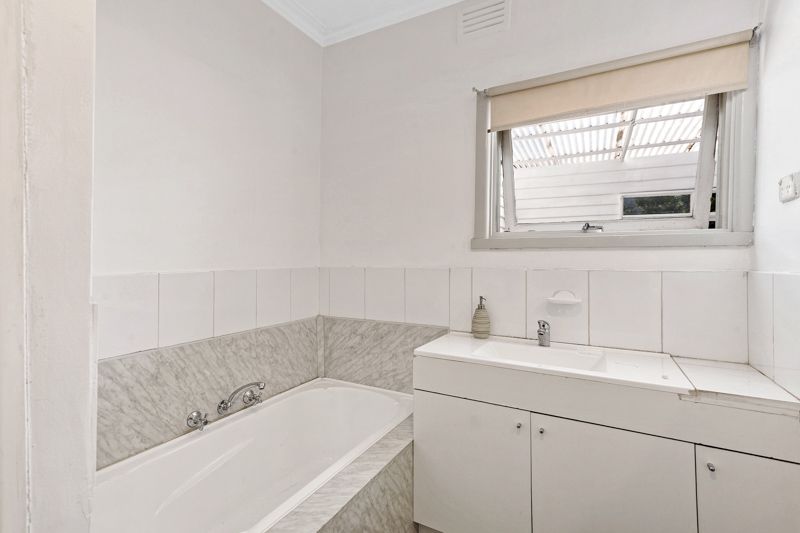 16 Beevers Street, Altona North - Thumbnail 5