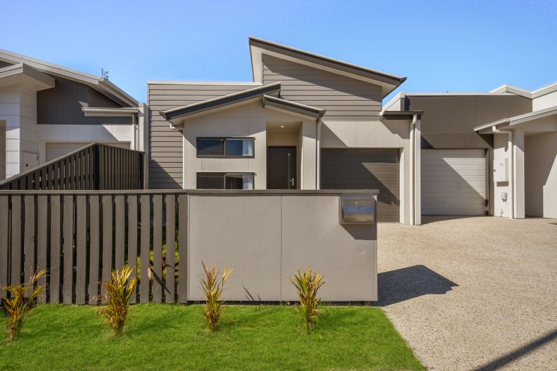 9 Samuel Walker Street Bells Creek QLD, Bells Creek - Thumbnail 2