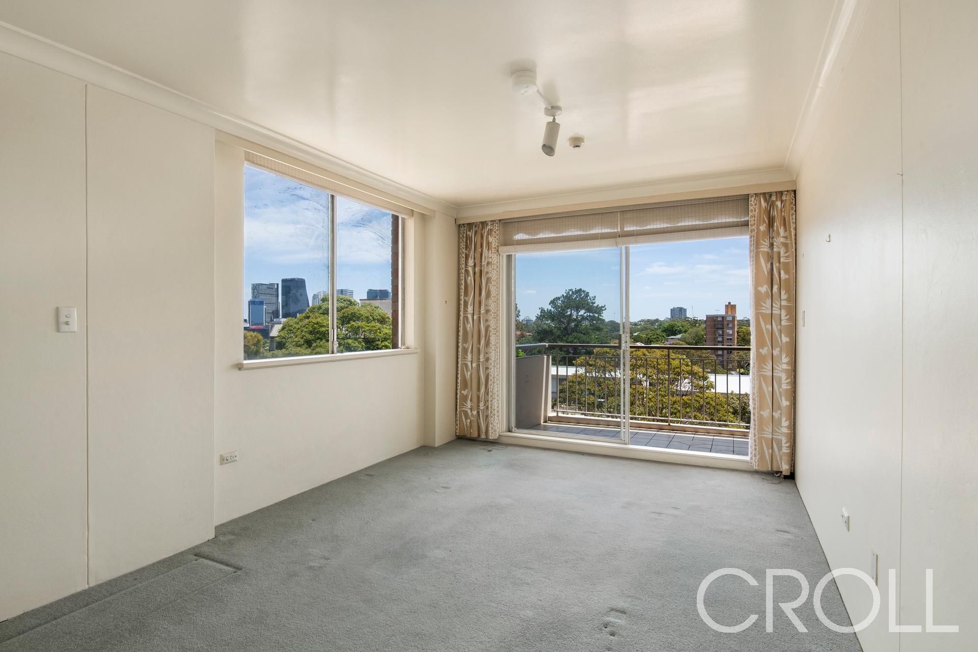 29/11-17 Watson Street NEUTRAL BAY NSW, Bay - Thumbnail 2