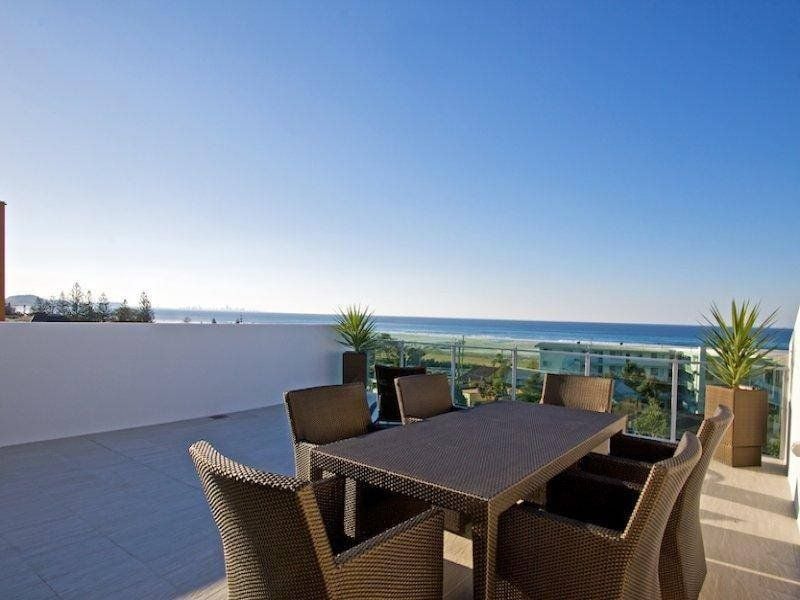 Boutique 3 Bedroom Apartment with Roof Terrace, Boutique 3 Bedroom Apartment With Roof Terrace - Thumbnail 2