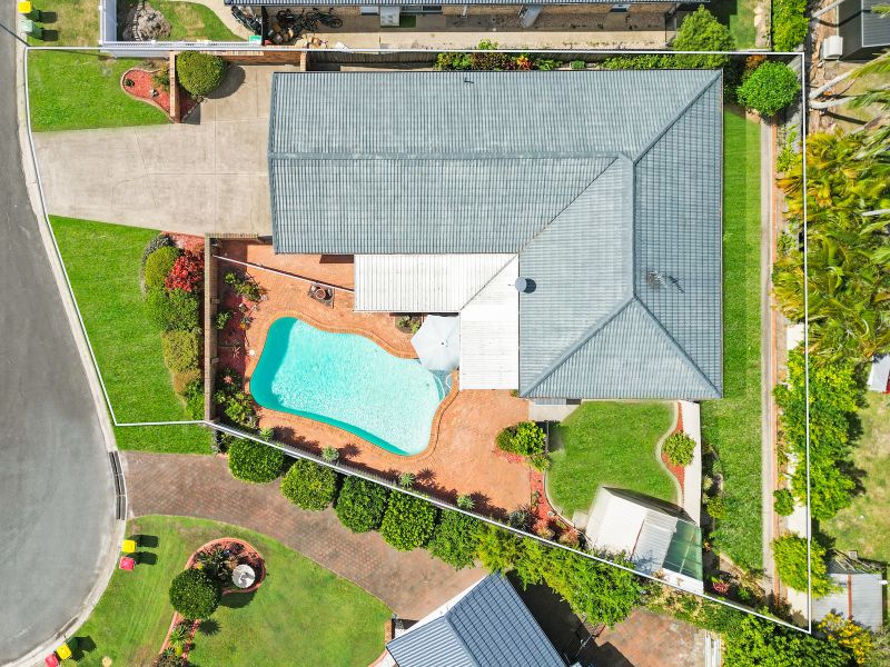 16 Gladiolus Court, Hollywell - Thumbnail 3