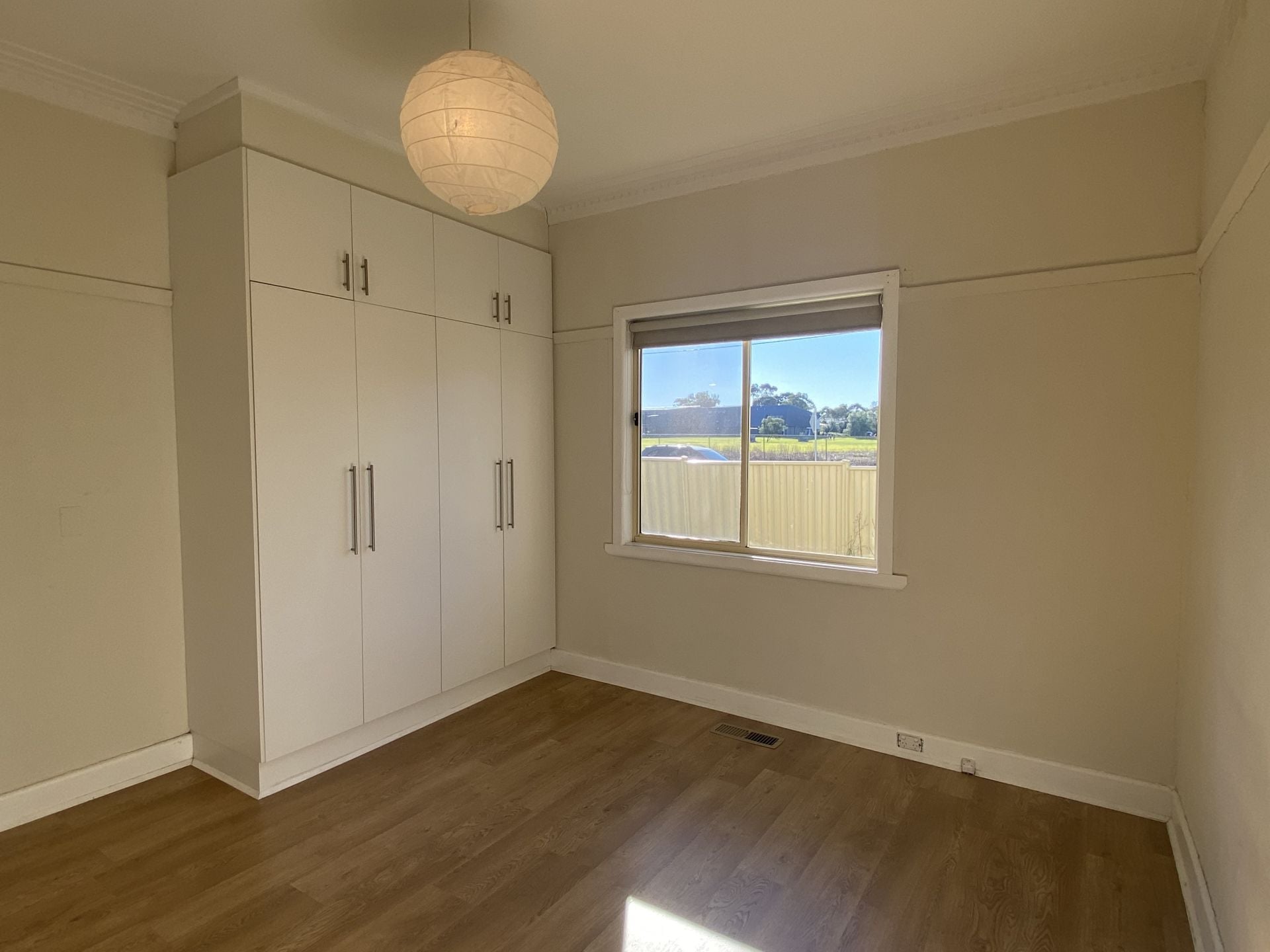Bright 3 bedroom Home!