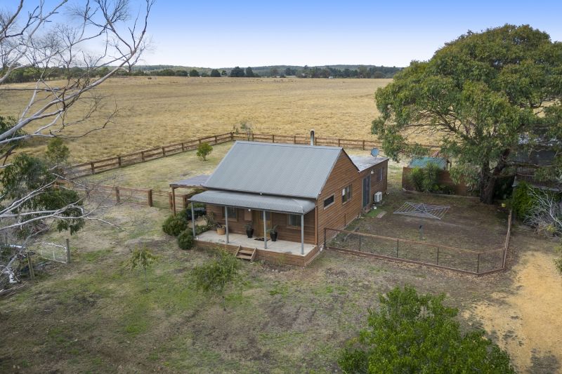 166 Spratlings Road, Ross Creek, Ross Creek - Thumbnail 6