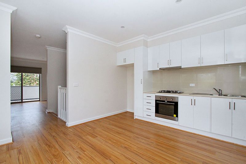 2/37 Ashton Street, Reservoir