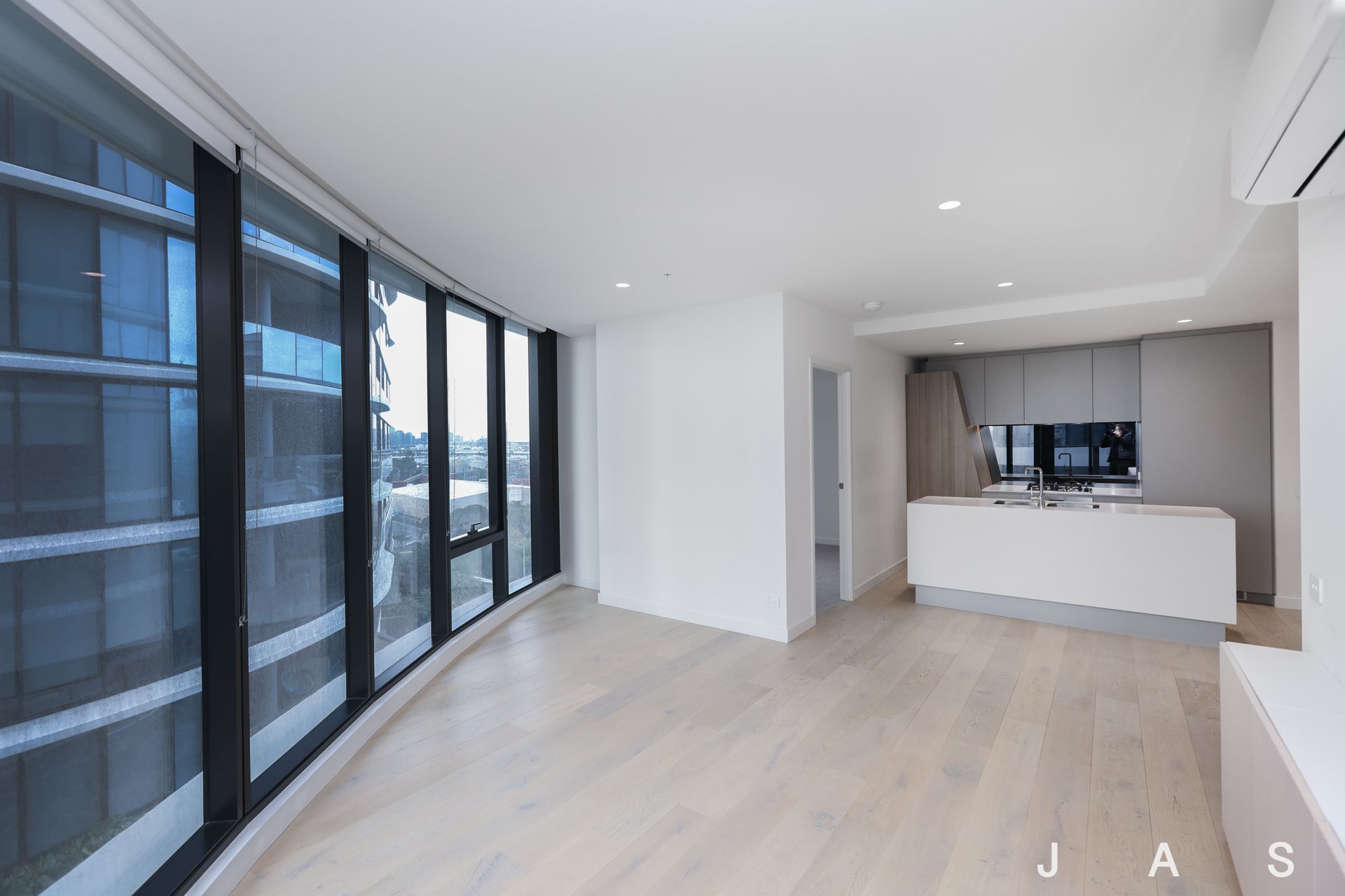 605/2 Hallenstein Street Footscray VIC, Footscray - Thumbnail 4
