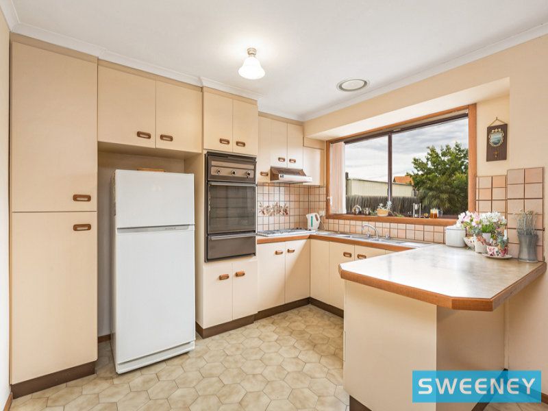 7 Duggan Court, Altona Meadows - Thumbnail 6