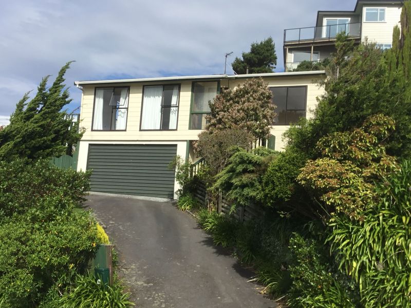 Real Estate For Sale 44 Chapman Street Newlands , Wellington