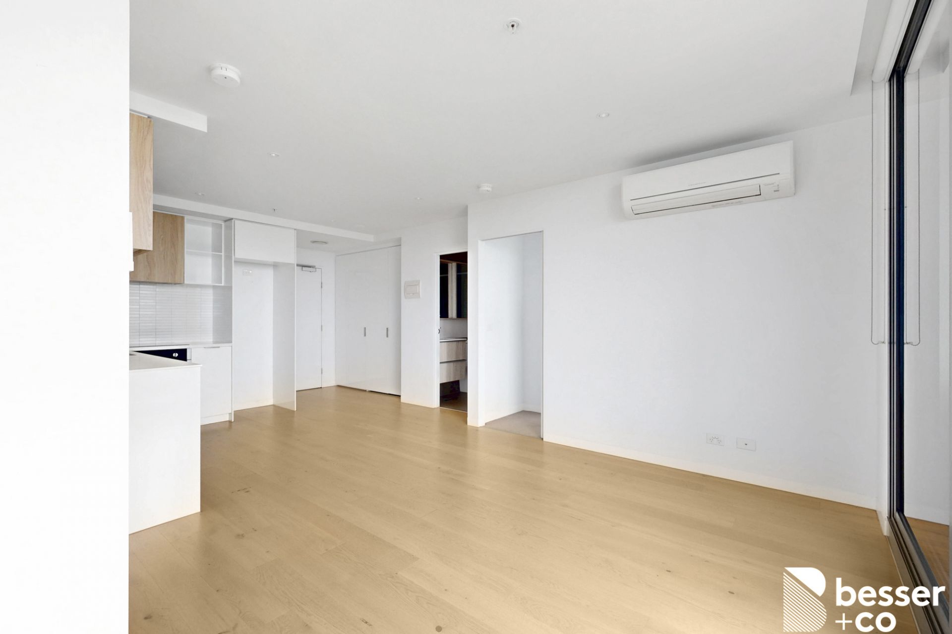 2308/3-5 St Kilda Road, St Kilda - Thumbnail 6