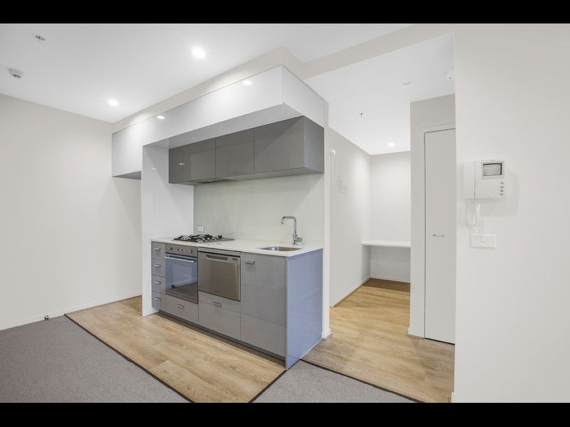 409/2A Clarence Street, Malvern East - Thumbnail 4